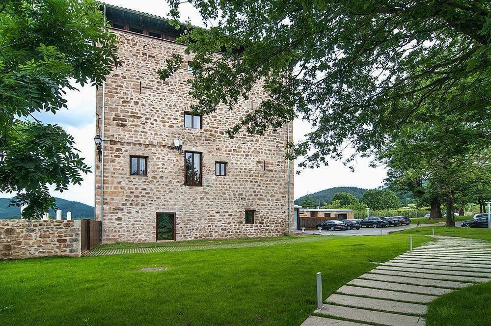Hotel Torre Zumeltzegi Onate Exterior photo