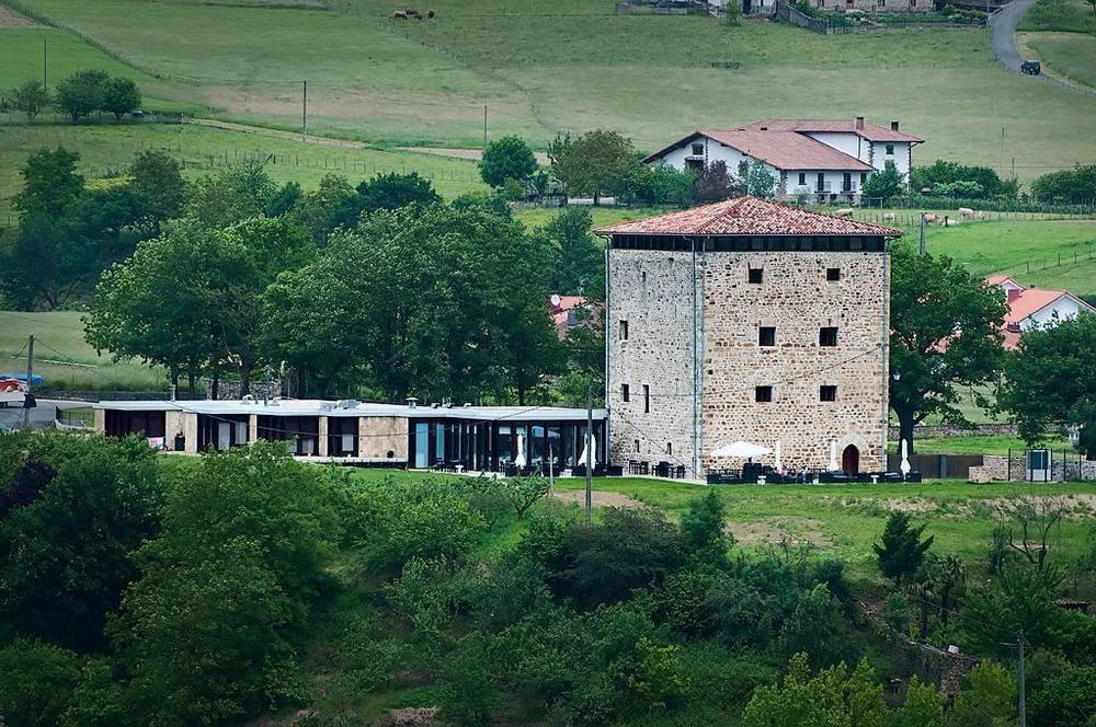 Hotel Torre Zumeltzegi Onate Exterior photo